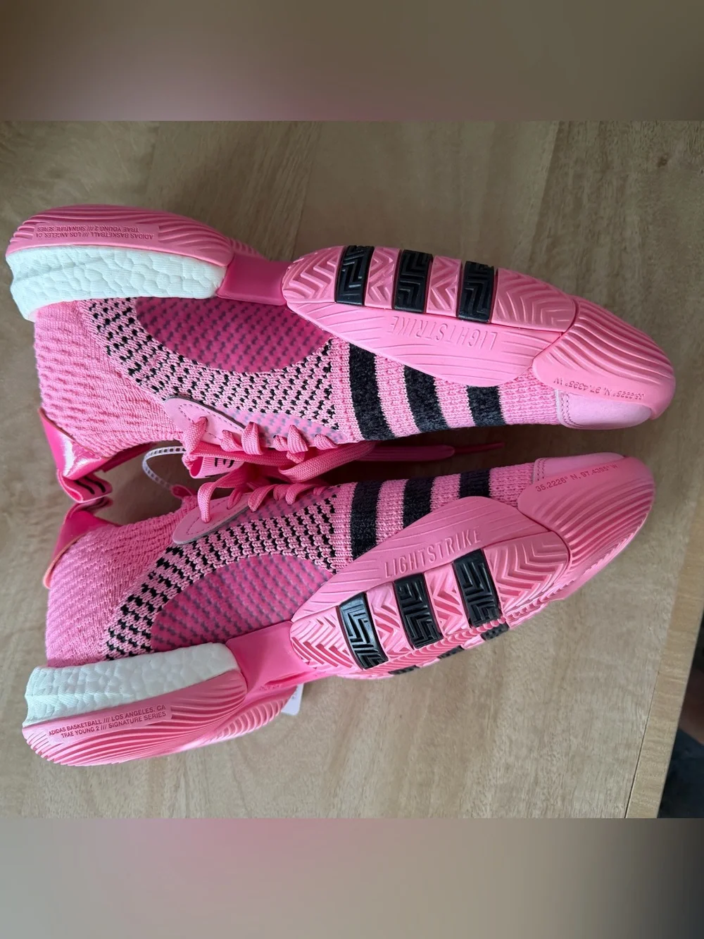 adidas sneakers image